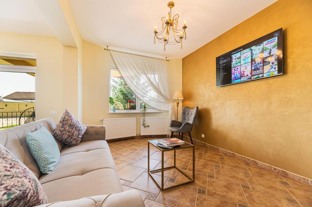 Orchard Villa Брашов Екстериор снимка