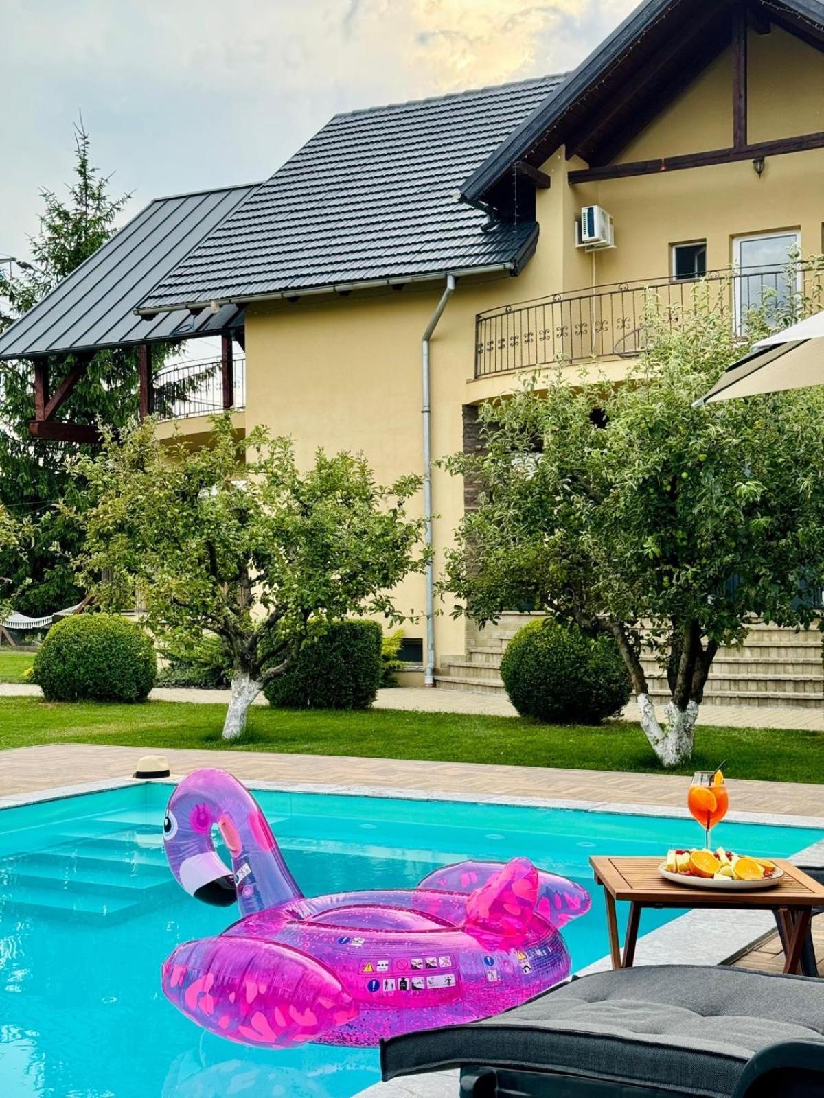 Orchard Villa Брашов Екстериор снимка
